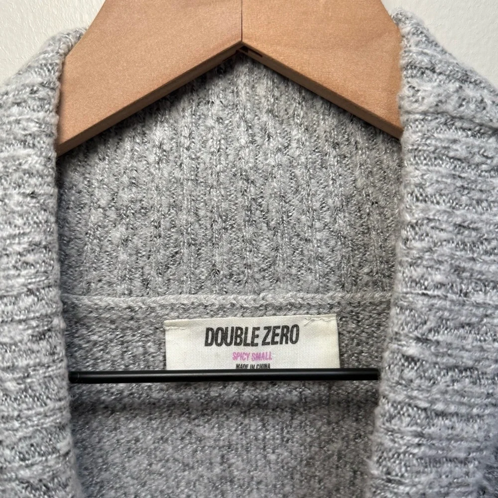 Oversized light grey turtleneck chunky knit sweater small minimal Scandinavian - Picture 7 of 9